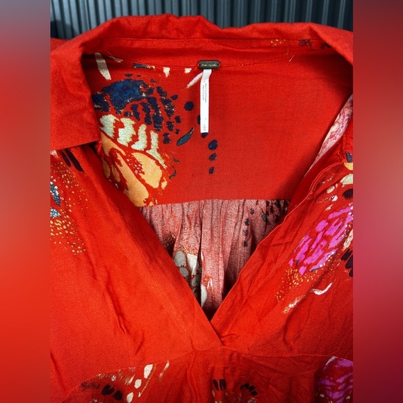 Women’s Free People Red Floral Rayon Flow Designer Long Sleeve Dress Size Large - Picture 3 of 4